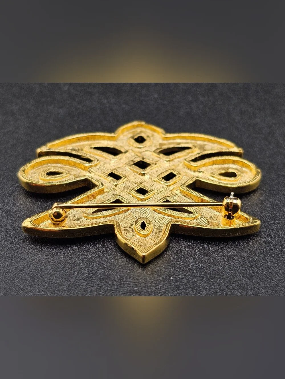 Vtg Gold Tone Celtic Knot Brooch Pin Polished Openwork Costume Jewelry Classic
